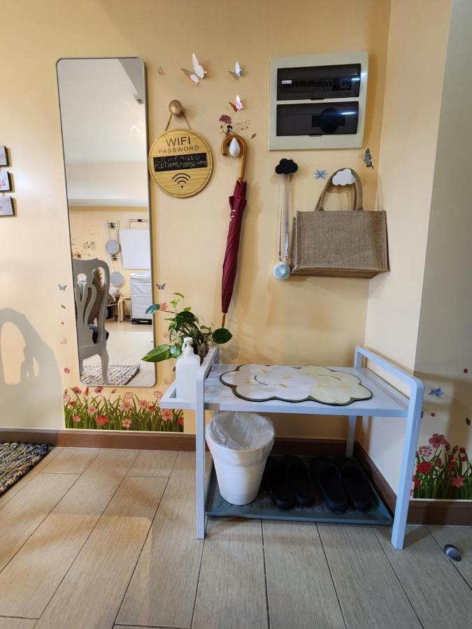 Spacious Cozy Suite At The Venice Mall With Free Parking And Washing Machine (Adults Only) Taguig Esterno foto