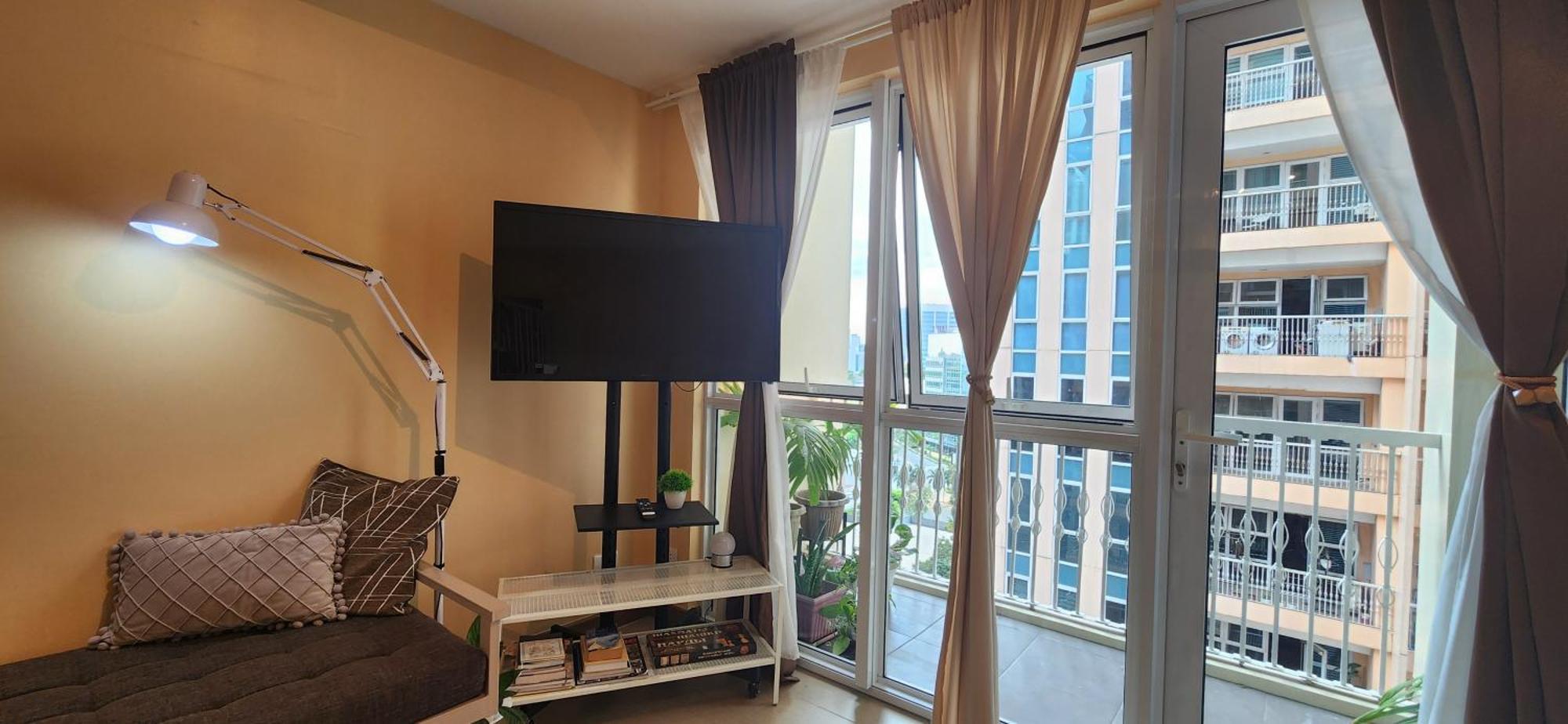 Spacious Cozy Suite At The Venice Mall With Free Parking And Washing Machine (Adults Only) Taguig Esterno foto