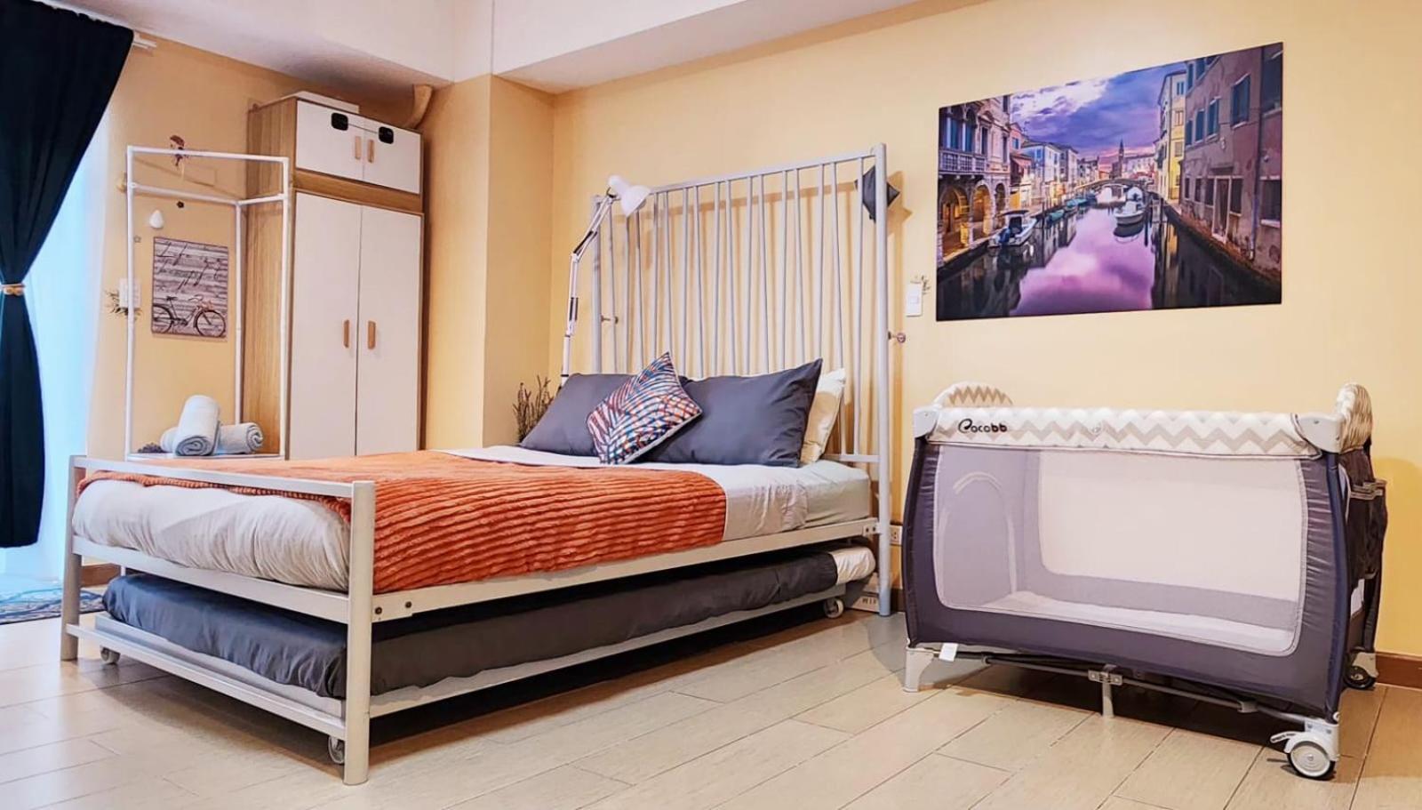 Spacious Cozy Suite At The Venice Mall With Free Parking And Washing Machine (Adults Only) Taguig Esterno foto