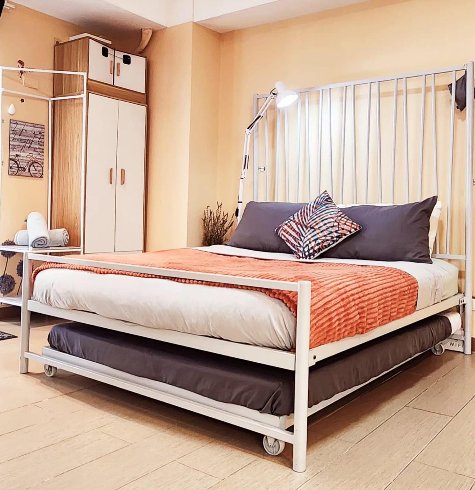 Spacious Cozy Suite At The Venice Mall With Free Parking And Washing Machine (Adults Only) Taguig Esterno foto