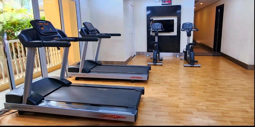 Spacious Cozy Suite At The Venice Mall With Free Parking And Washing Machine (Adults Only) Taguig Esterno foto