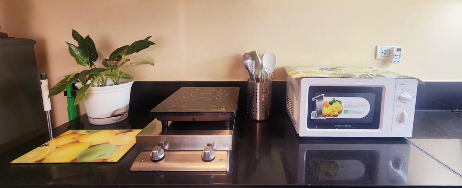 Spacious Cozy Suite At The Venice Mall With Free Parking And Washing Machine (Adults Only) Taguig Esterno foto